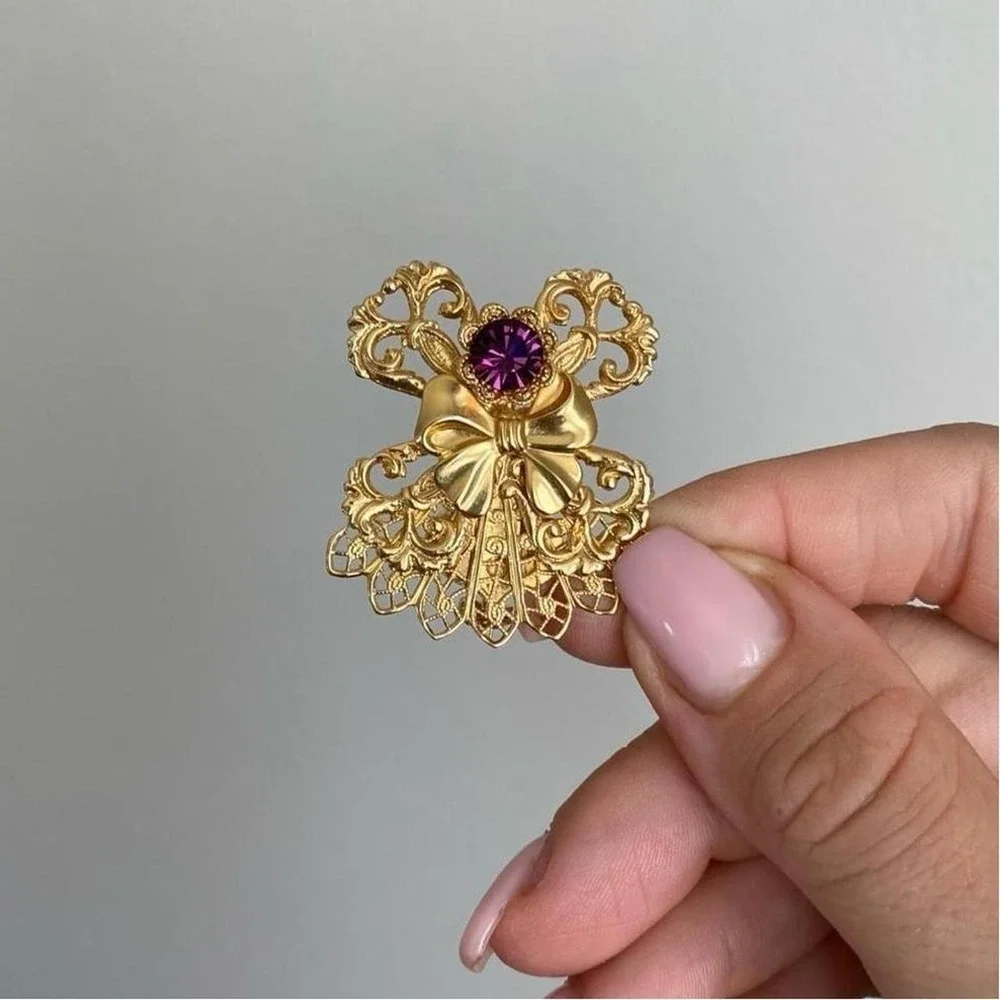 Vintage 2000 Jane Davis Gold AOL Angel of Love Birthstone Brooch Pin